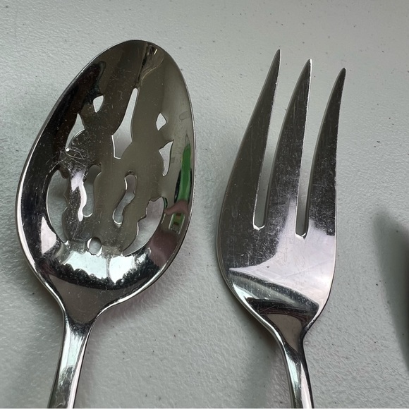 J.A. Henckels Zwilling 18/10 Vietnam Flatware Serving Set - Picture 3 of 8